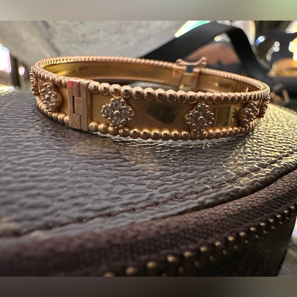 18k solid gold Van cleef bangle made by jeweler - Picture 2 of 14